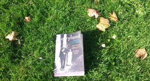 Ten minutes of Fairyland in St James' Park when I'm early to a meeting...